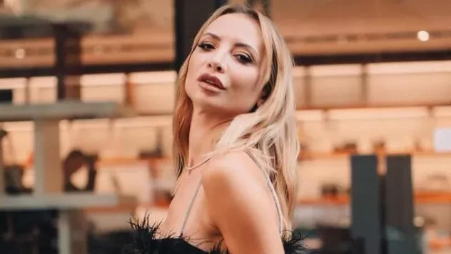 Тікала від цифри 4: Ірина Сопонару кумедним відео привітала себе з 40-річчям